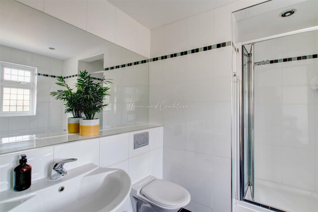 Holybush Road, Cyncoed, HernCrabtree (47).jpg