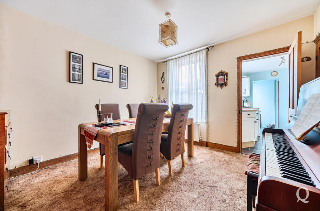 6a65f9f9-82ab-40a...