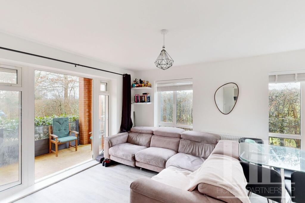 Lounge/diner/kitchen