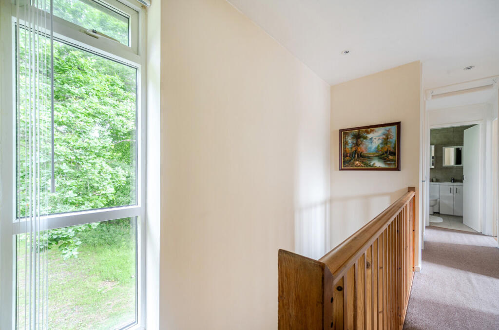 1299321-12-683820...