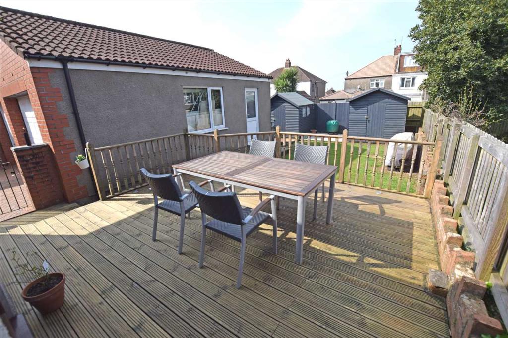 REAR GARDEN.