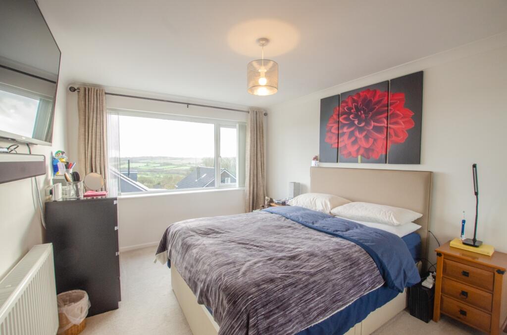 18 Lanhydrock View TPS Bodmin 01208 74182-15