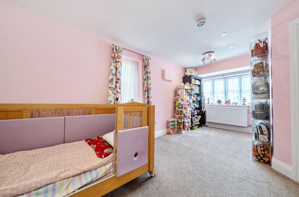 1272690-20-6836f8...