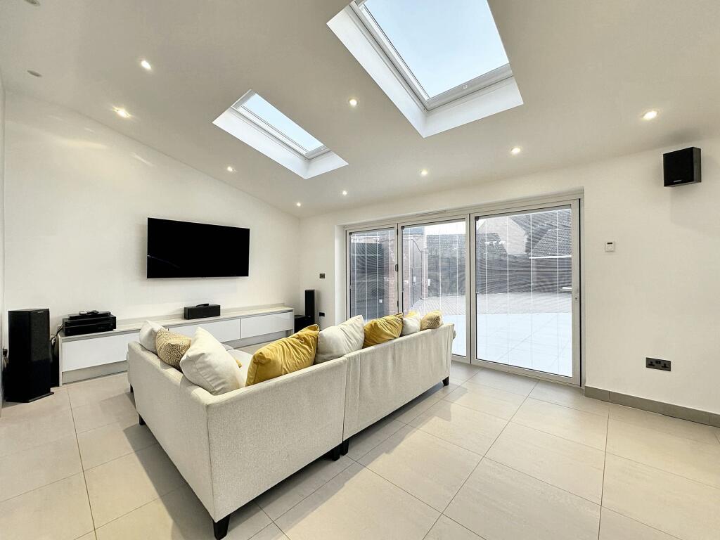 Kitchen/Breakfast/Family Room