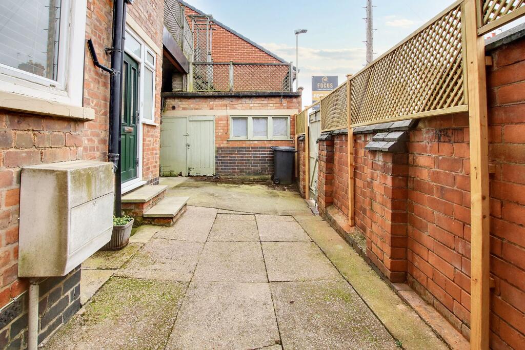 Outside Space 12a Fleetwood Road