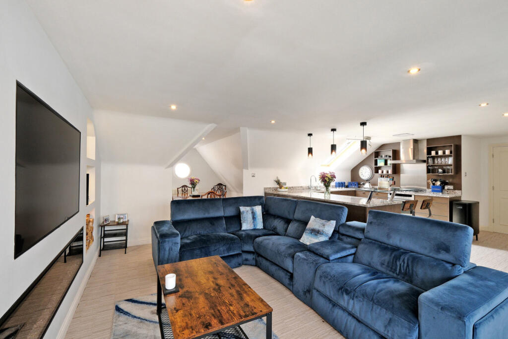 Lounge alternative view