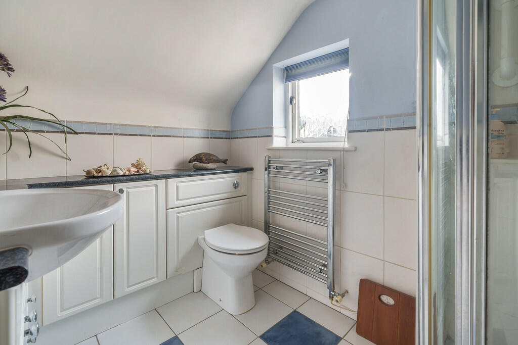 En-suite to maste...