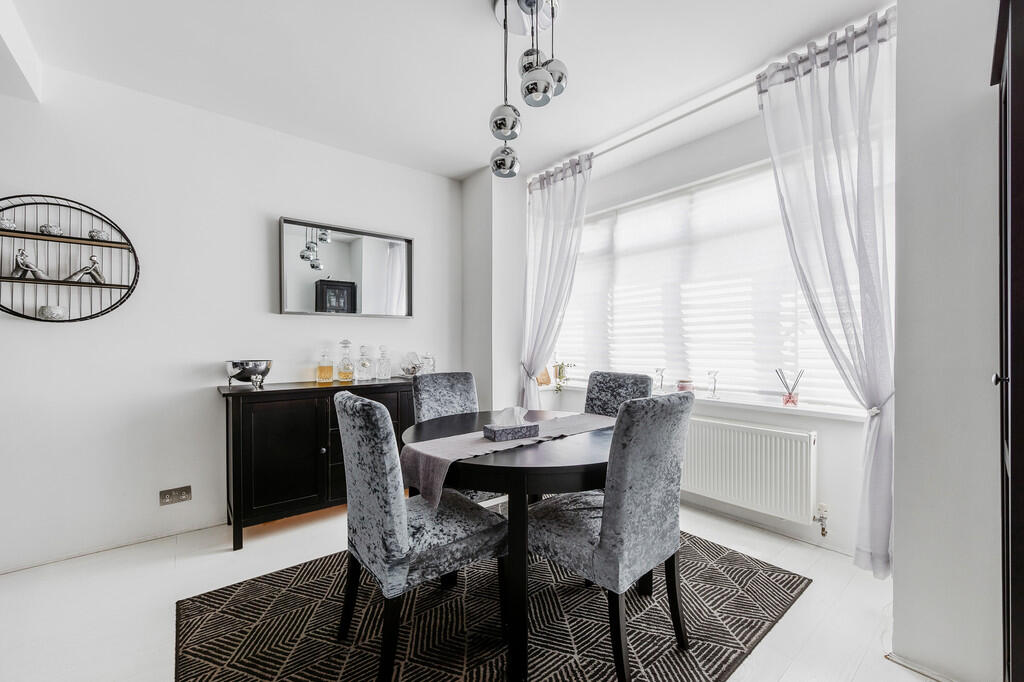 Creighton Road (7...