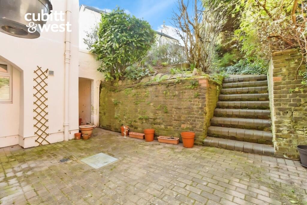 4490f7af-Grovehil...