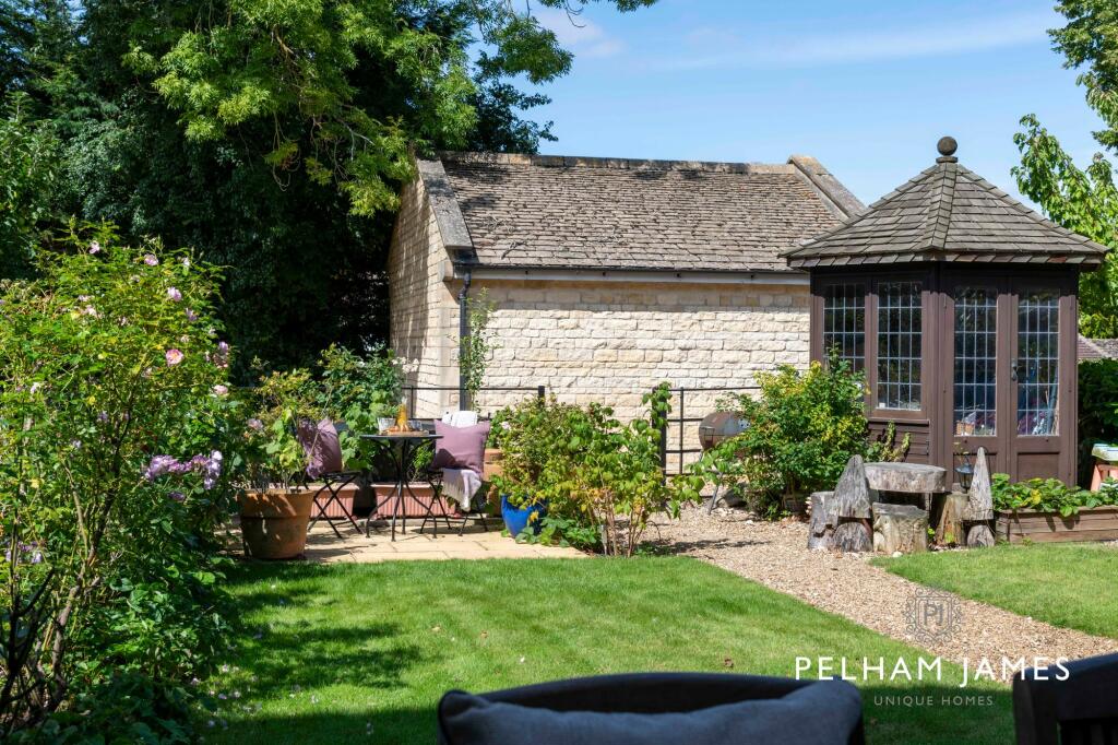 Rear Garden, Rutland House, Wothorpe Park