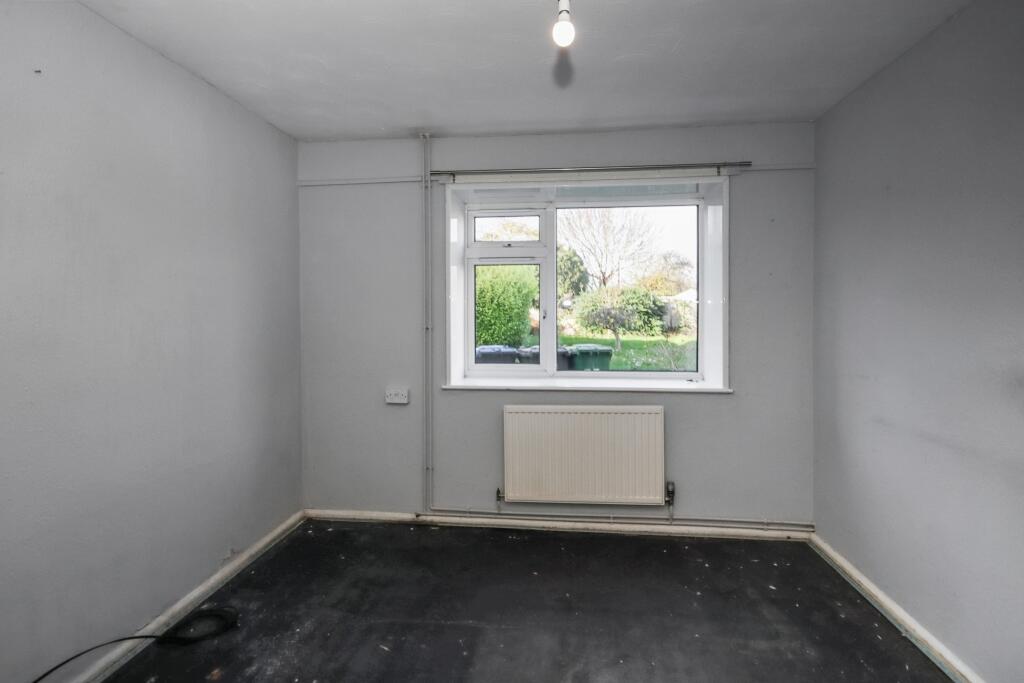 77 Harris Crescent, Needingworth, St. Ives, Cambridgeshire PE27 4TE