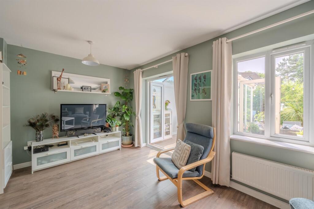 70 Heol Y Gros-22.jpg