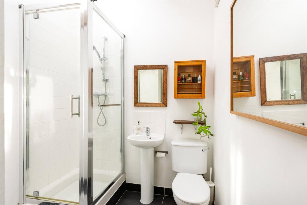 Bed Four En Suite