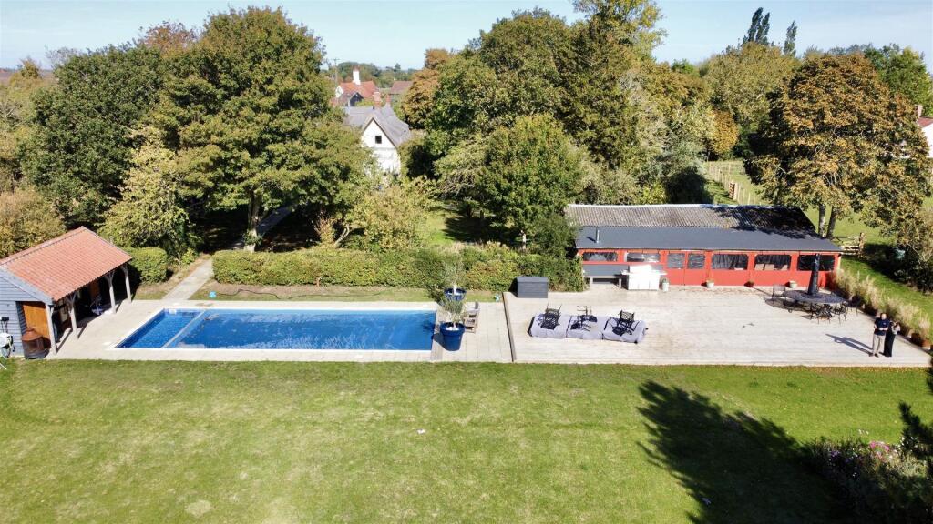 dji_fly_20250925_140002_809_1758805457512_photo_op