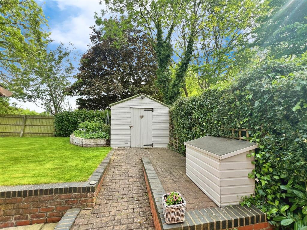 0dd93cfe-shed 20L.jpg