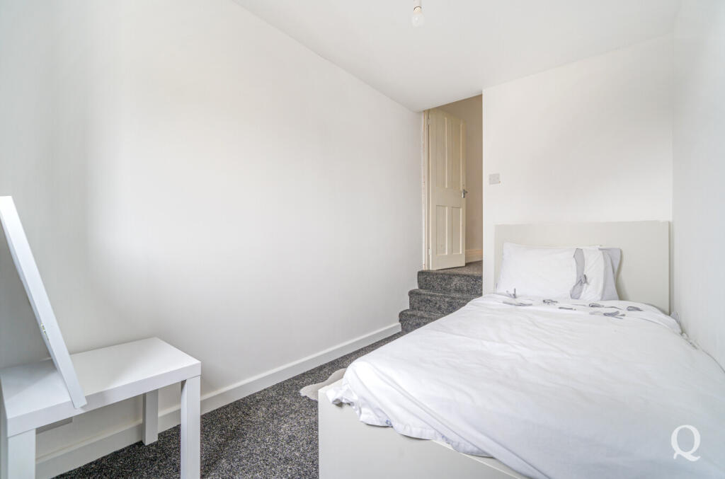 69b1cef7-5a8a-4e4...