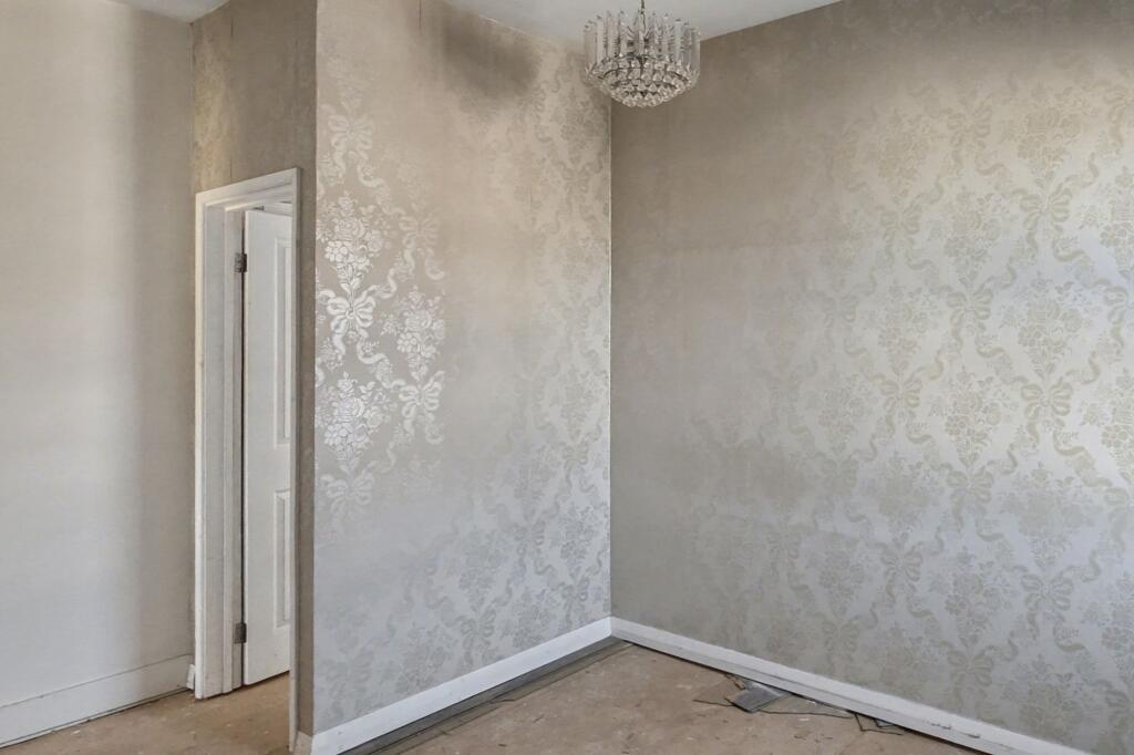 Flat 3, 59 Strathblaine Road, Battersea, London, SW11 1RG