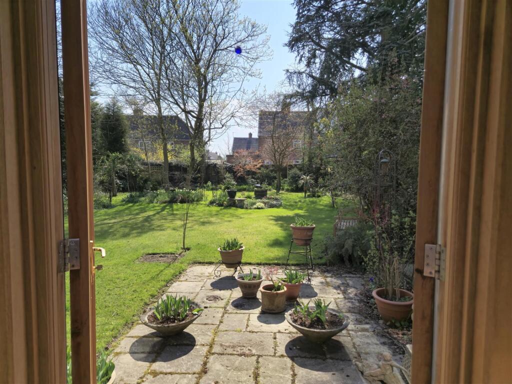 South Facing Private Rear Garden