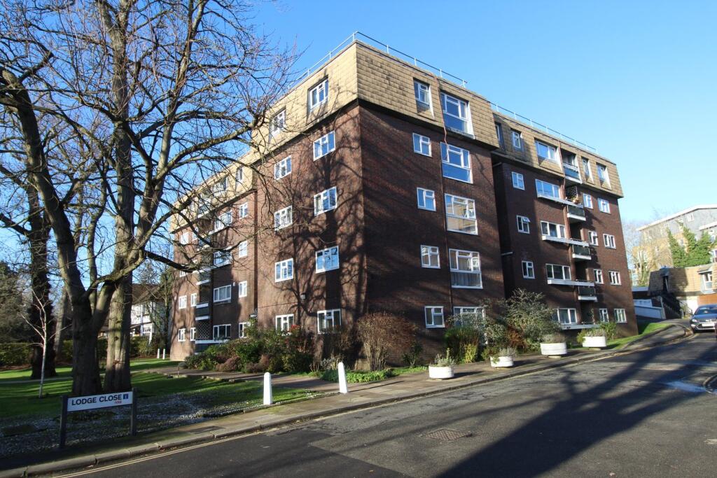 Lodge Close, Edgware, HA8