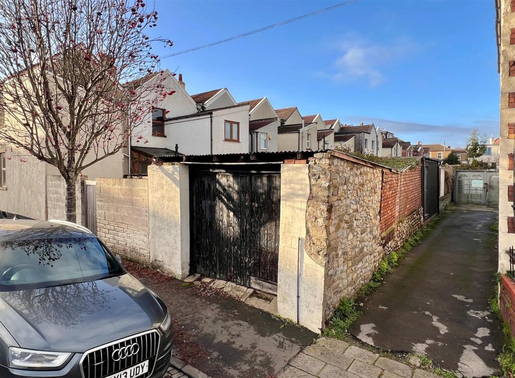 10 - Garage Workshop for Auction, Ashley Down.jpg
