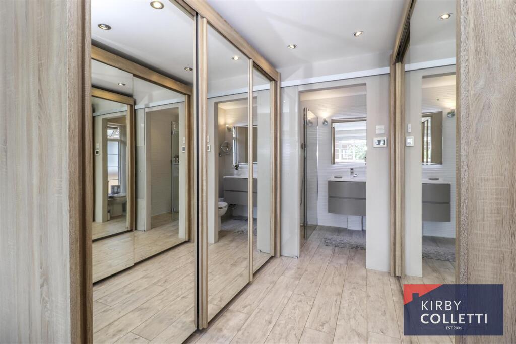 DRESSING AREA