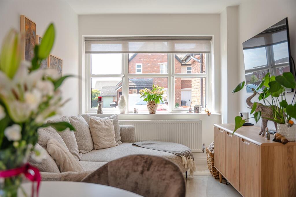 Kitchen / Diner / Living Space