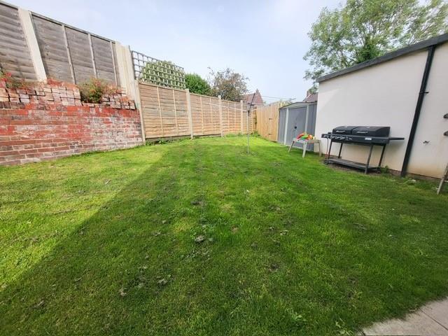 39 Griffiths Road Photo 7.jpg