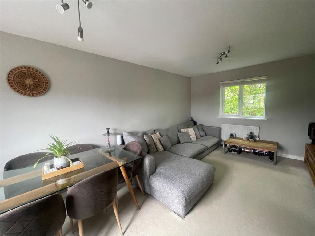 NEW Sitting room.jpg