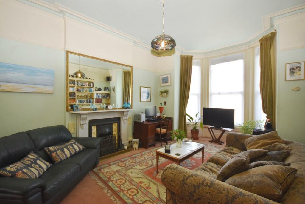 Sitting Room.JPG