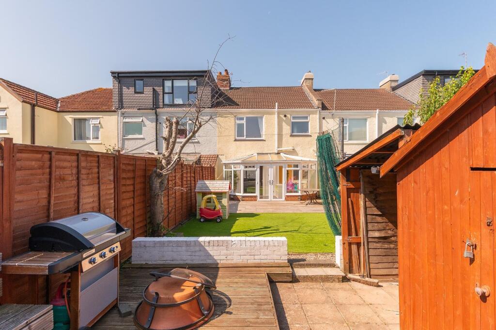 0A5RAN - External E.jpg