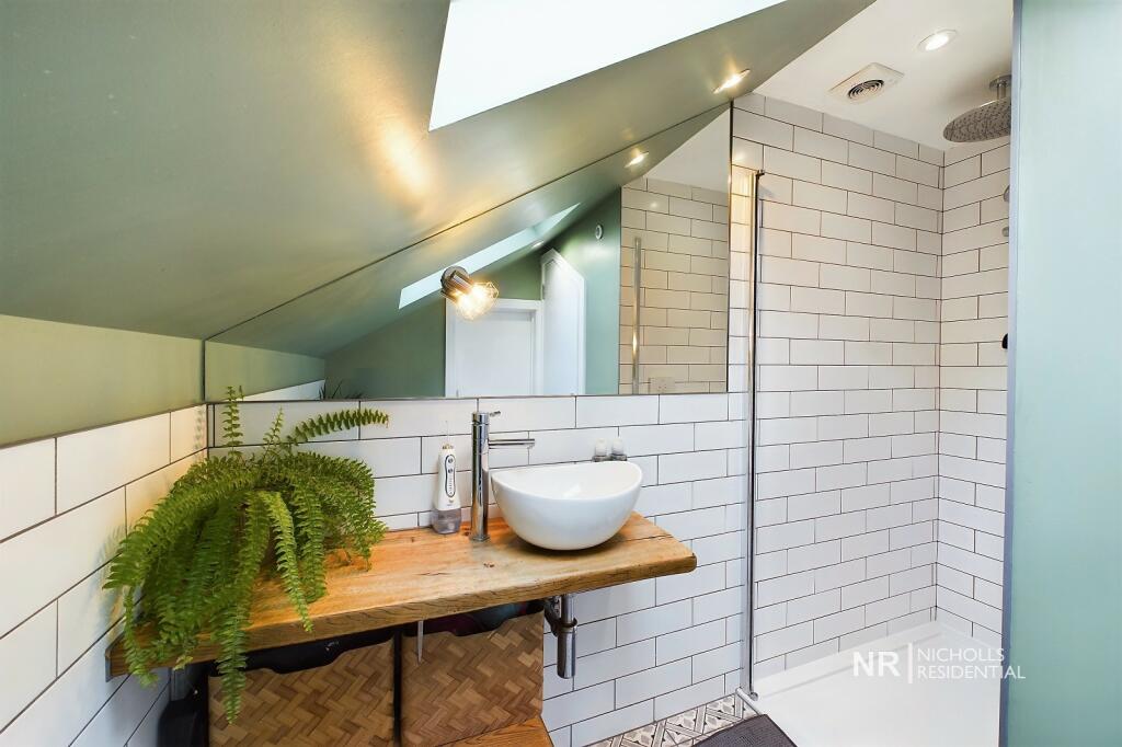 Shower Room / W.C
