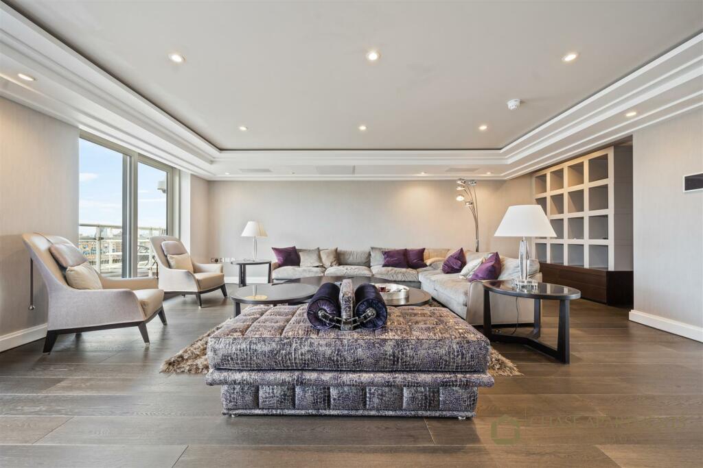Butlers Wharf SE1 2YE-12.jpg