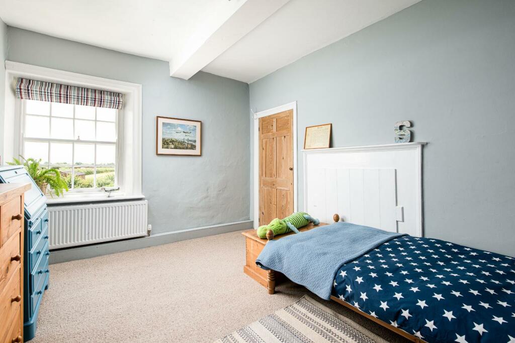 Bedroom4.jpg