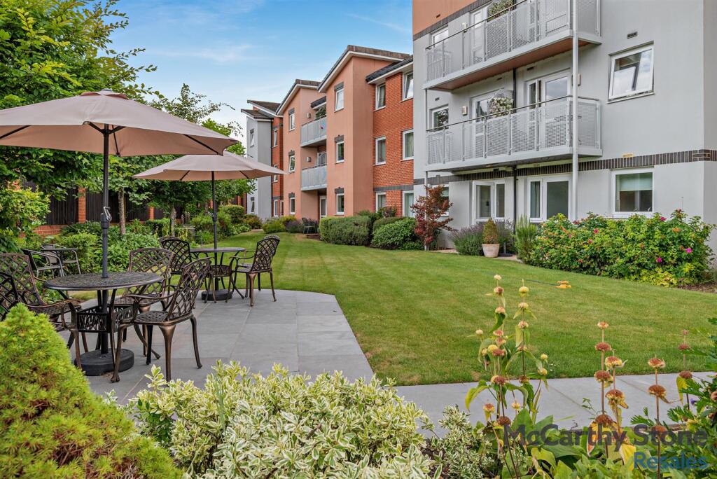 8657660-exterior06-800.jpg