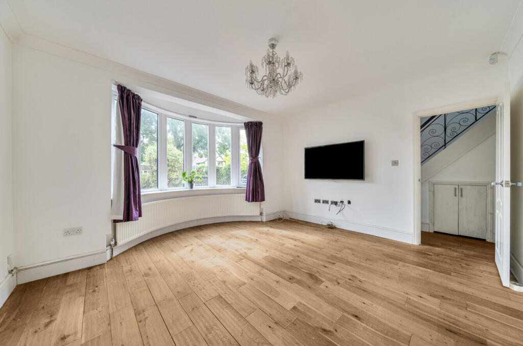 1346469-2-68b1960...