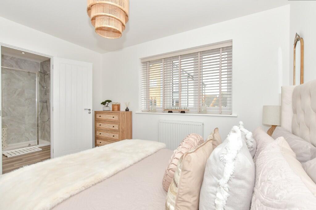 Bedroom 1 &amp; ensuite