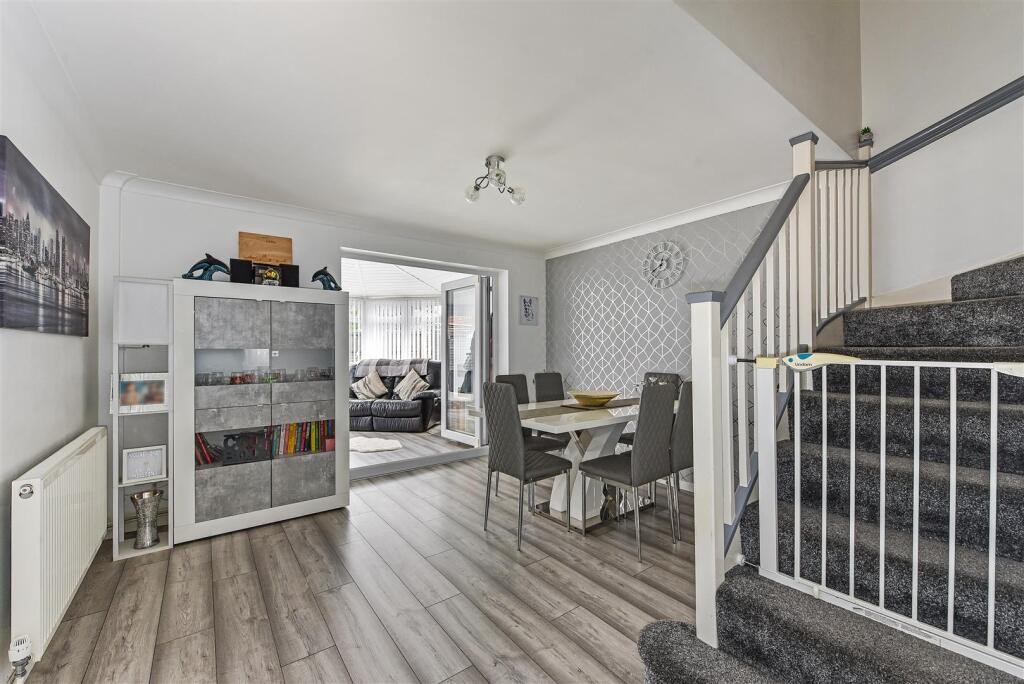 Dining Room into conservatory.jpg