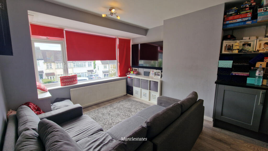 LOUNGE AREA