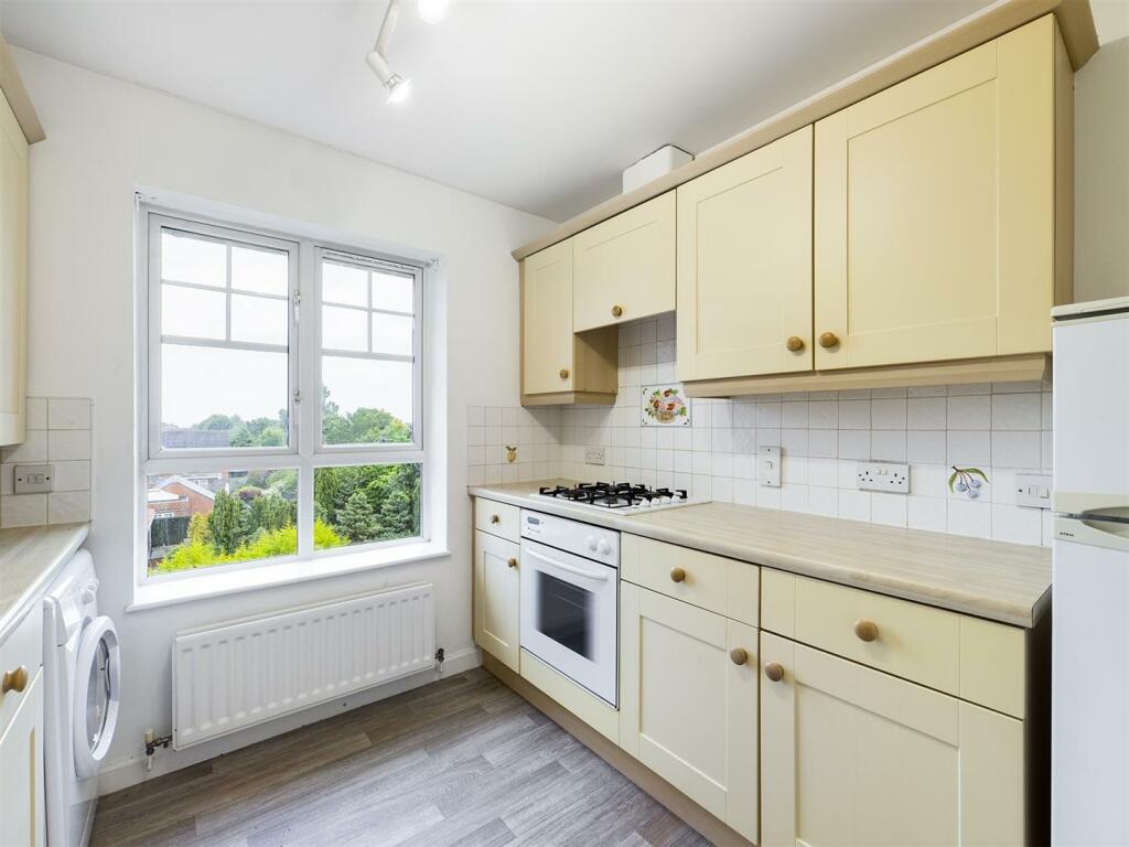 kitchen 1.jpg