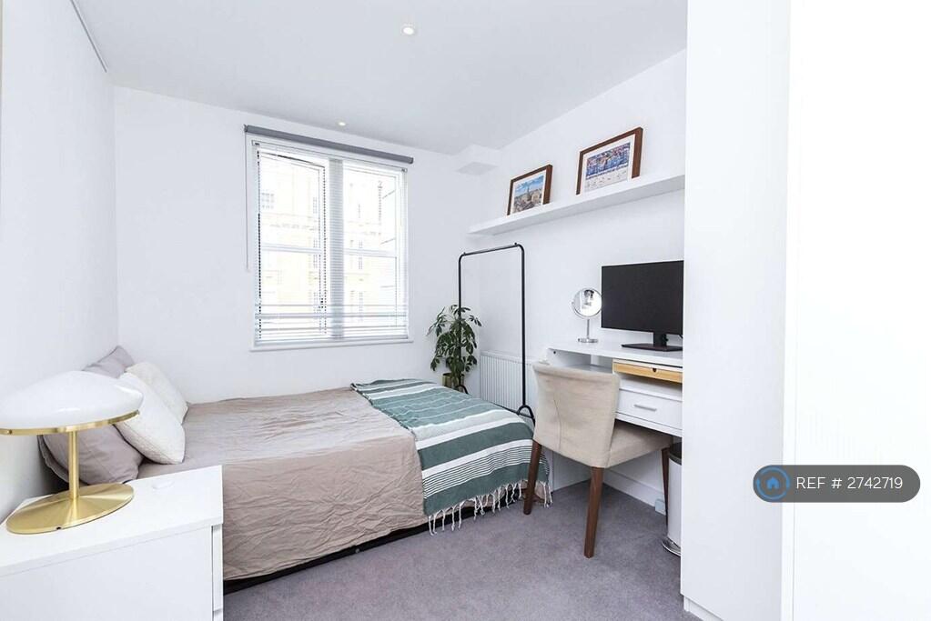 Smaller Bedroom