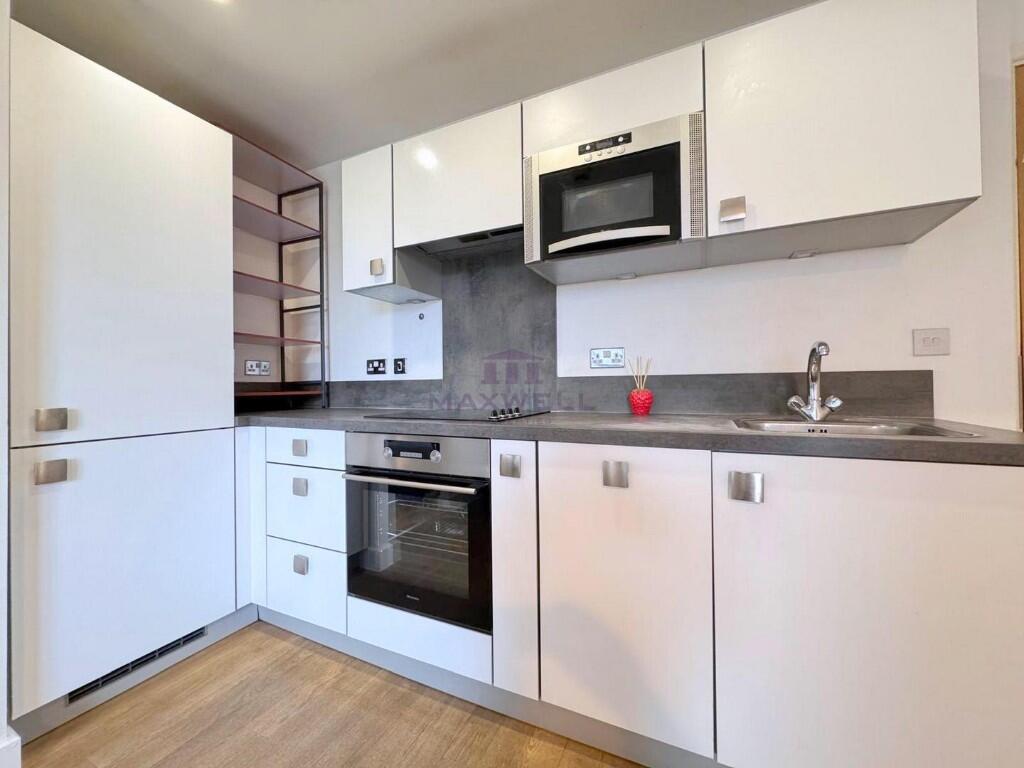 For sale studio, SE1