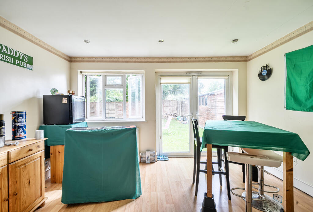 1324682-8-688ba5c...