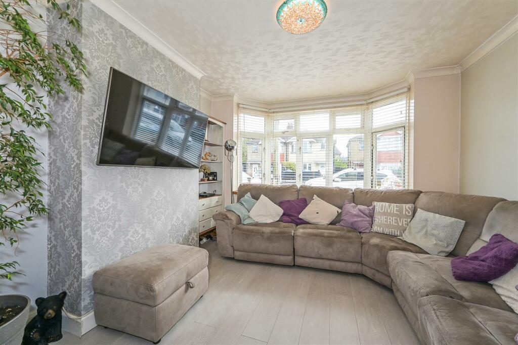 Sitting Room.jpg