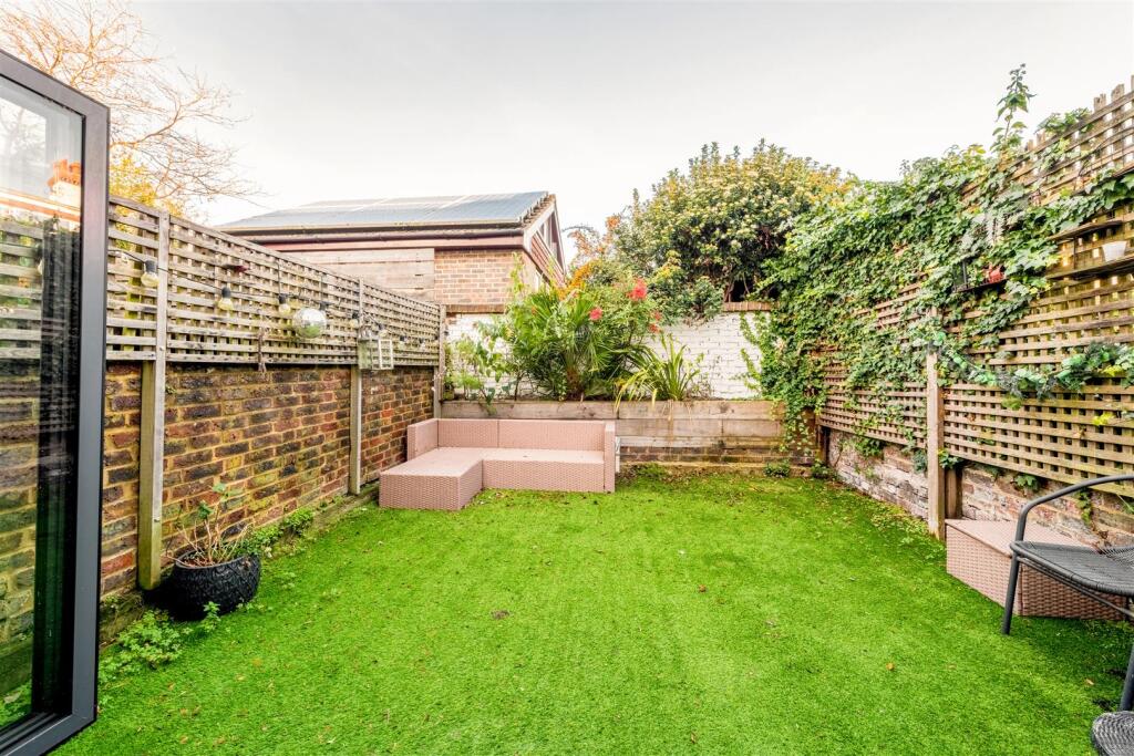 67 Ashford Road-33.jpg