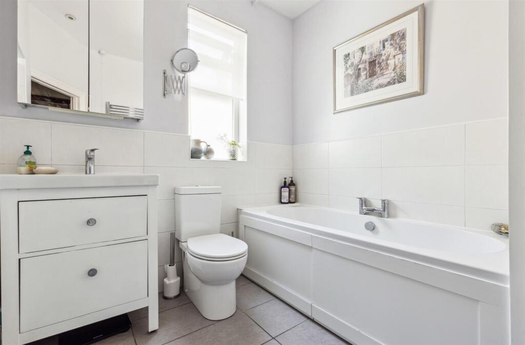 Oxford Gardens, W4 - FOR SALE