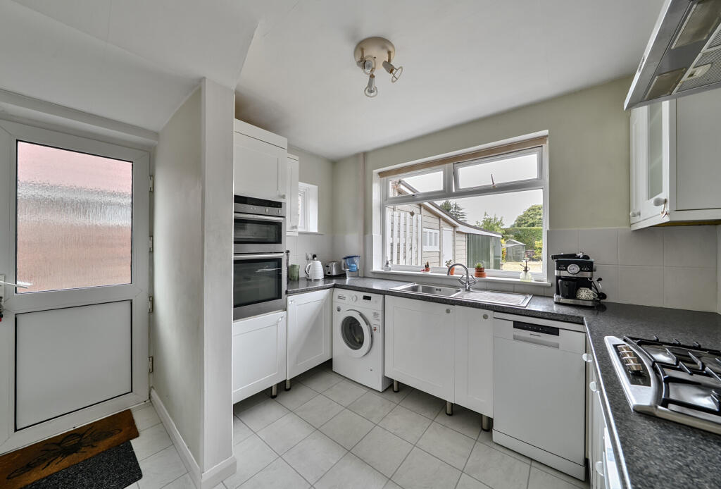 1315389-26-685a89...