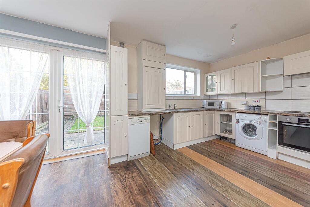 11 Redan Road (23).jpg