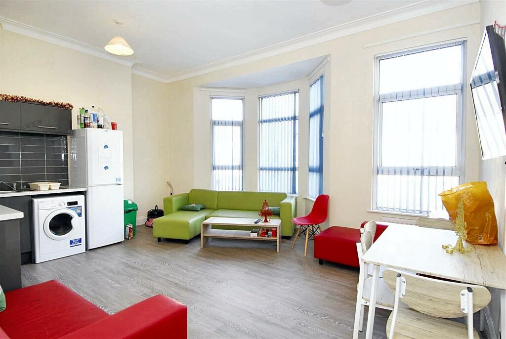 living room (8).jpeg
