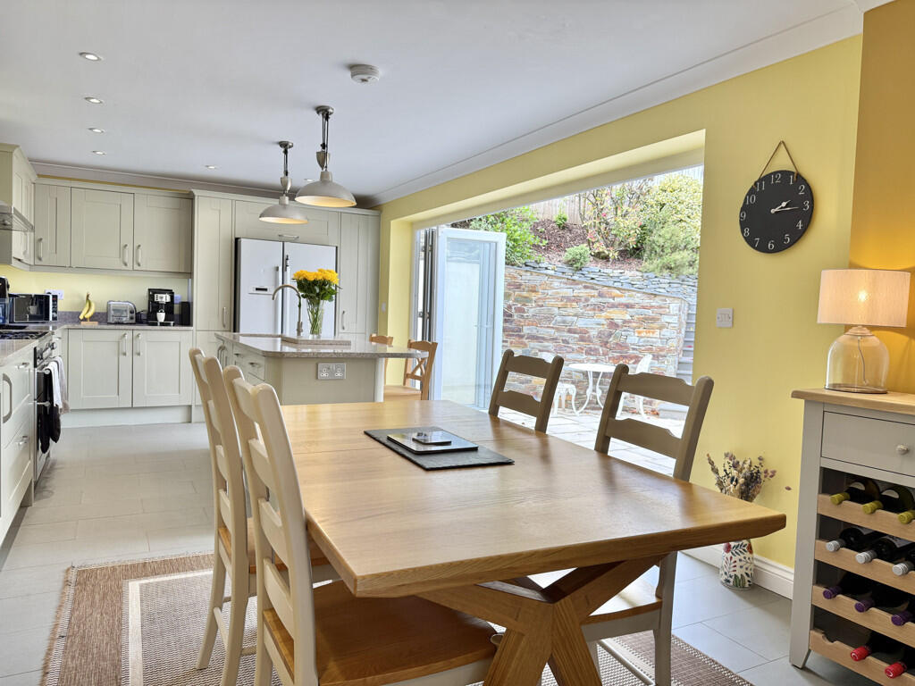 Impressive Kitchen/Diner