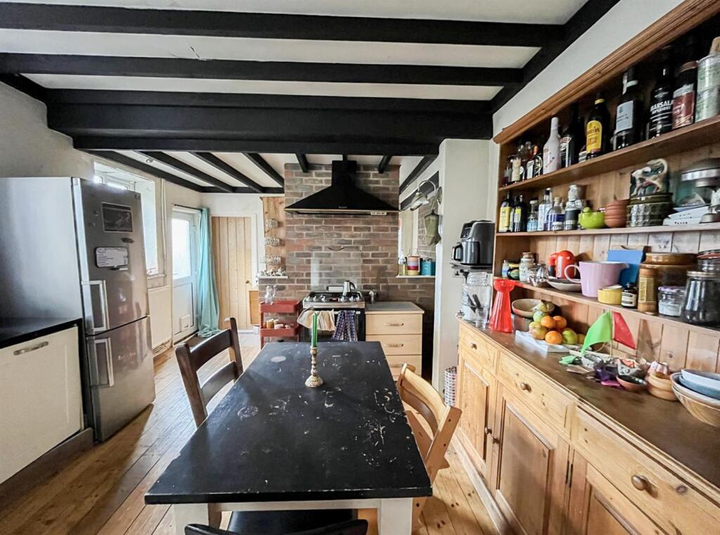 Kitchen / Breakfast Room